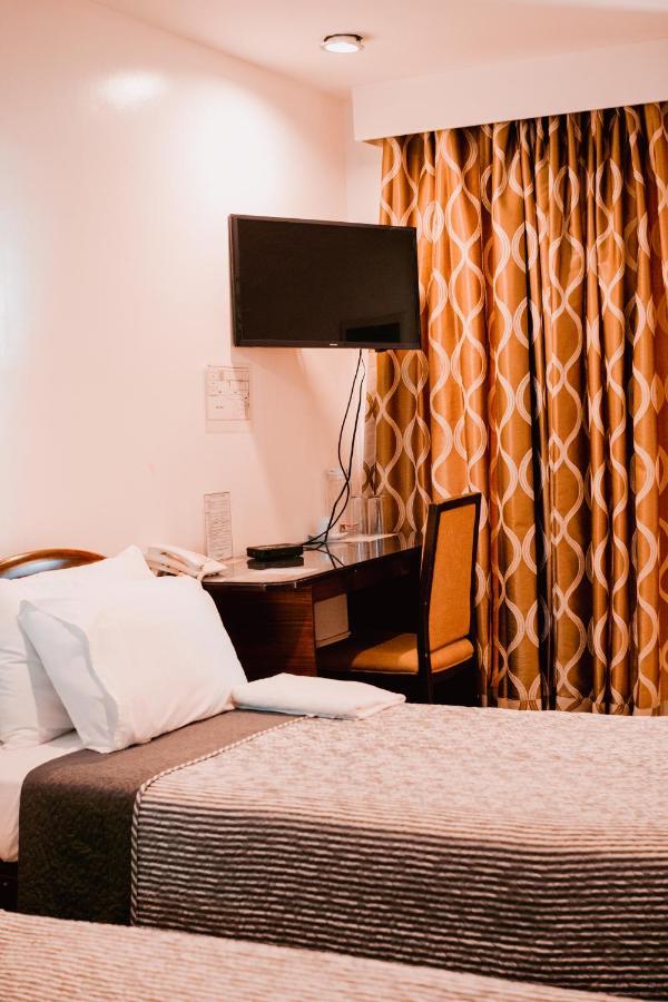 Be-Ing Suites Davao City Buitenkant foto