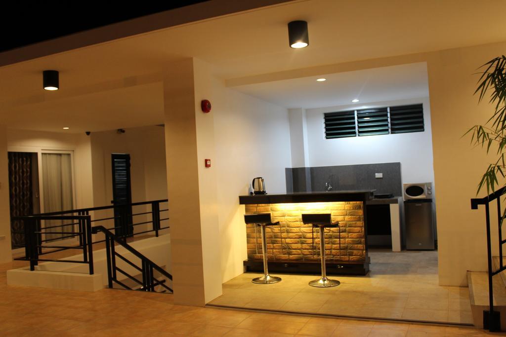 Be-Ing Suites Davao City Buitenkant foto