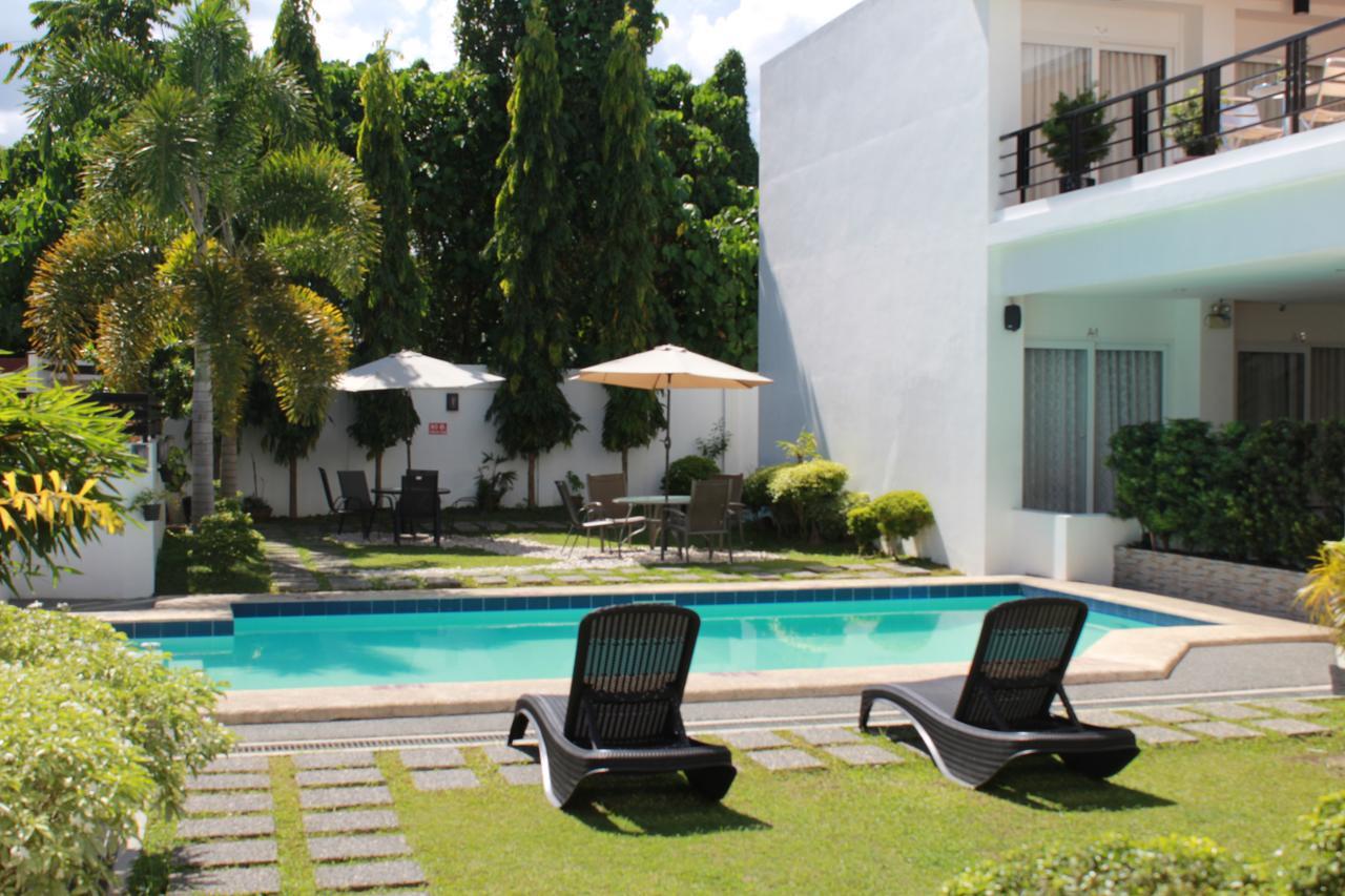 Be-Ing Suites Davao City Buitenkant foto