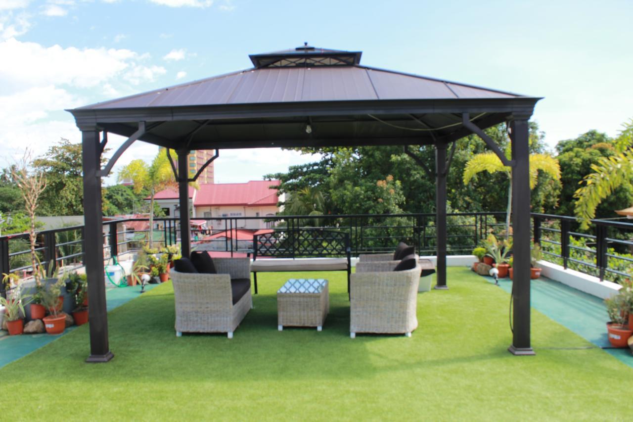 Be-Ing Suites Davao City Buitenkant foto
