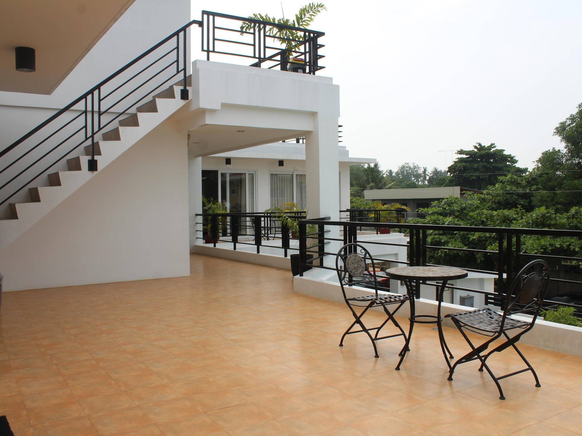 Be-Ing Suites Davao City Buitenkant foto